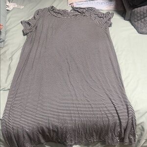 GAP Black and White Striped Top